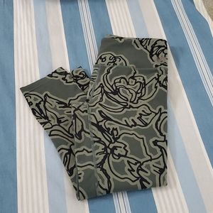 NB cropped leggings size M